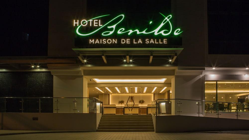Hotel Benilde Maison De La Salle Маніла Екстер'єр фото